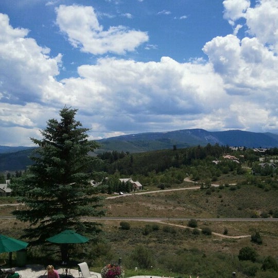 รูปภาพถ่ายที่ The Lodge and Spa at Cordillera โดย Thomas W. เมื่อ 7/19/2012