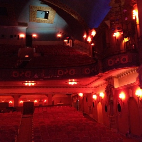 Photo taken at Orpheum Theatre by Kay T. on 7/21/2012