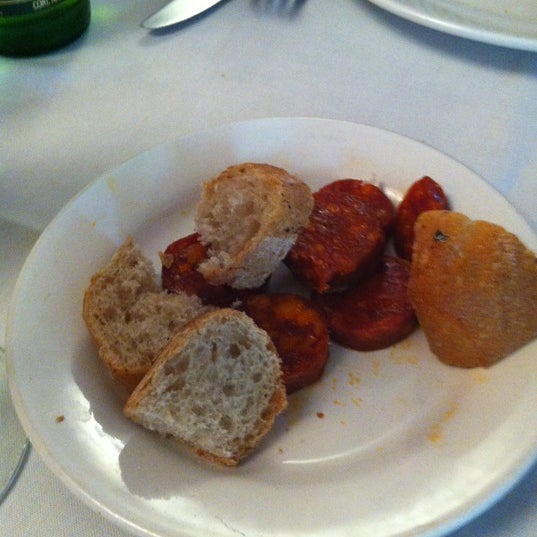 Das Foto wurde bei Restaurante La Finca Española von Ana Maria am 7/22/2012 aufgenommen