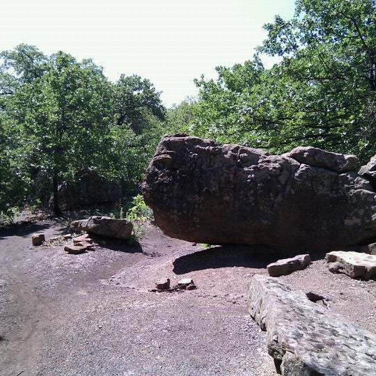 4/21/2012にSamsnorn Z.がTurkey Mountain Parkで撮った写真
