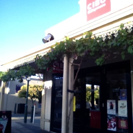 CIBO Espresso Coffee Shop in Hyde Park