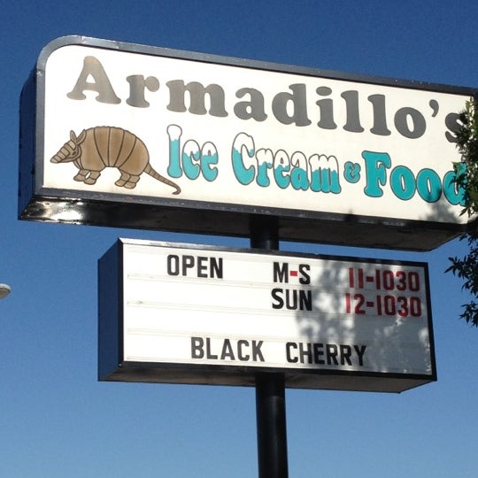 Photo taken at Armadillos Ice Cream Shoppe by sp u. on 6/3/2012