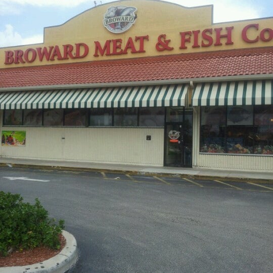7/4/2012 tarihinde Jenniferlynn S.ziyaretçi tarafından Broward Meat And Fish Company'de çekilen fotoğraf