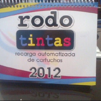 รูปภาพถ่ายที่ Rodotintas โดย Sebastian R. เมื่อ 2/28/2012