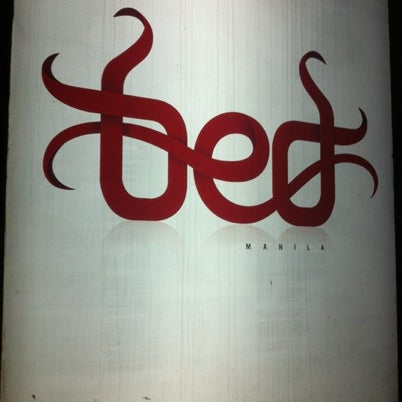 8/11/2012にSky S.がBED Manilaで撮った写真