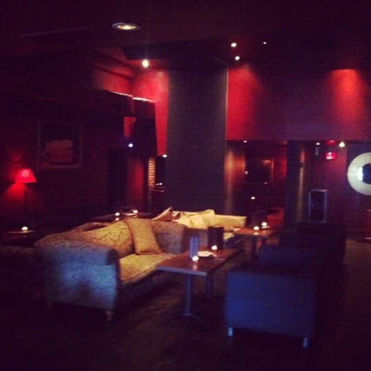 Photo taken at Chi-Cha Lounge by Boris G. on 6/9/2012