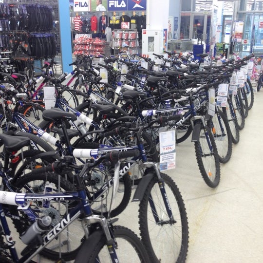 Спортис оренбург. Магазин Спортмастер улица Слепнева.