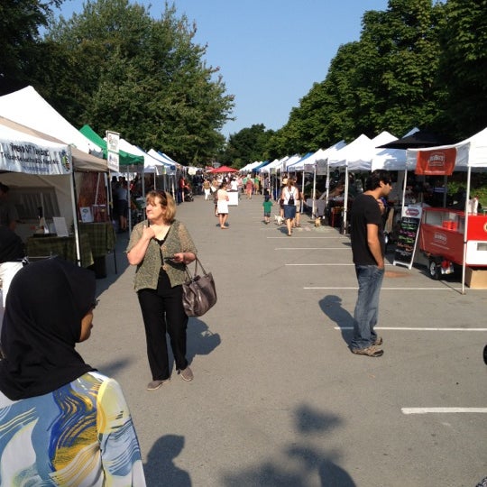 Trout Lake Farmers Market KensingtonCedar Cottage 8 tips from 527