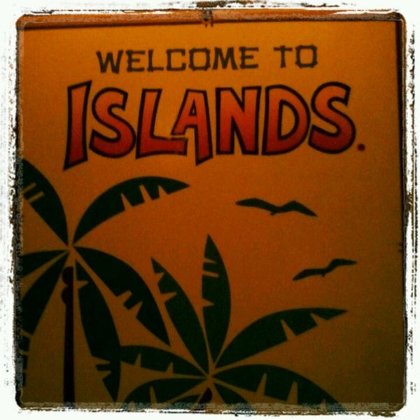 Photo taken at Islands Restaurant by Edward H. on 4/19/2012