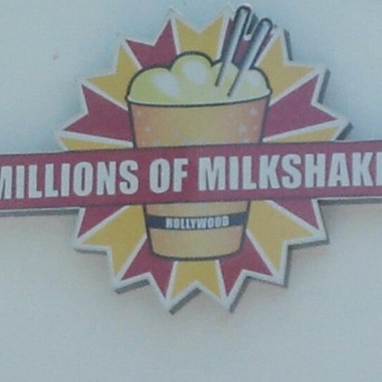 รูปภาพถ่ายที่ Millions of Milkshakes โดย Jessica G. เมื่อ 7/31/2012