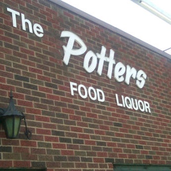 Potter's Bar And Grille  American Restaurant in Uniontown, PA