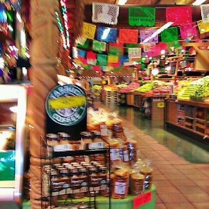 Photo prise au Los Altos Ranch Markets par Miguel Angel V. le8/23/2012