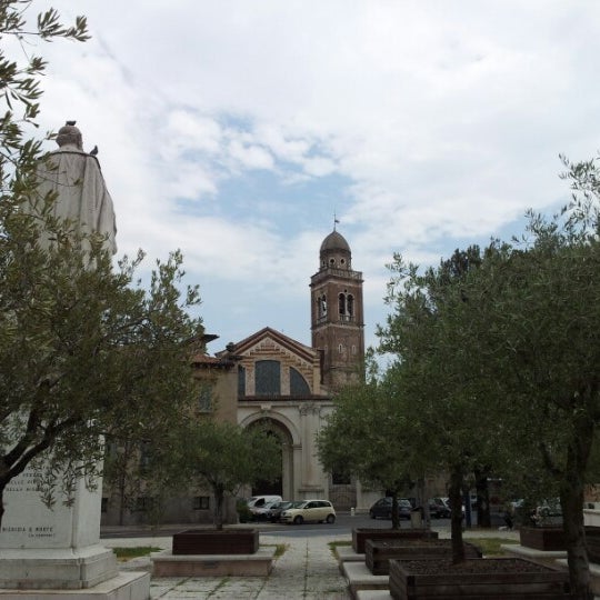 Piazza Isolo Plaza in Centro Storico
