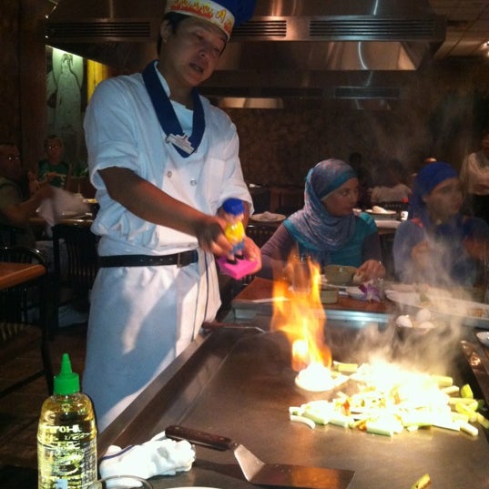 9/2/2012 tarihinde Alexis M.ziyaretçi tarafından Arirang Hibachi Steakhouse'de çekilen fotoğraf