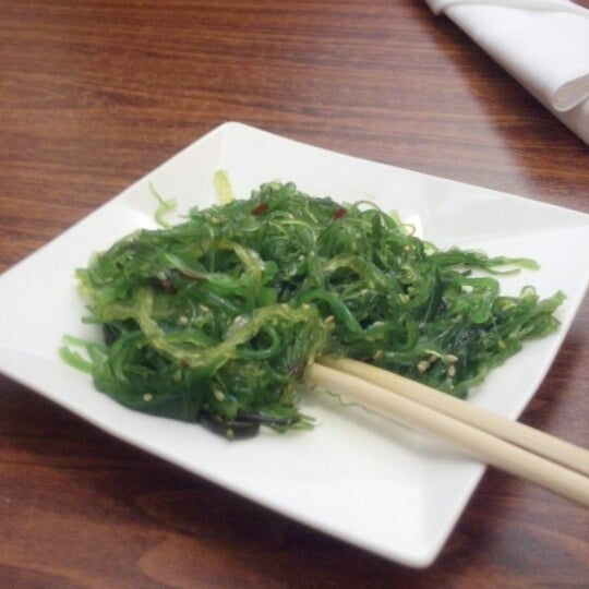 Снимок сделан в Kobe&#39;s Japanese Cuisine пользователем Shawna A. 8/28/2012