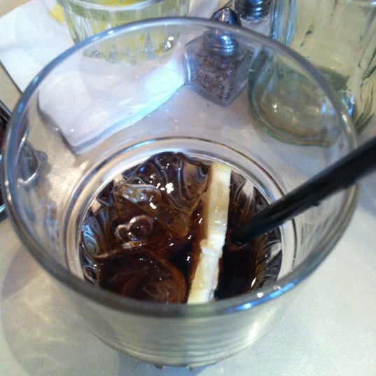 2/18/2012にDana A.がLulu - Café Pâtisserie (לולו קפה פטיסרי)で撮った写真
