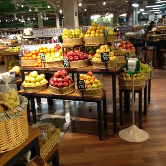 Marché St Honoré четверостишие