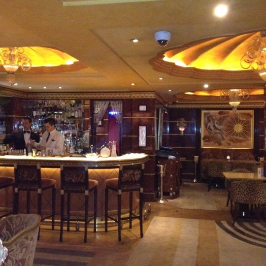 Foto tirada no(a) The Rivoli Bar por Harry em 7/17/2012