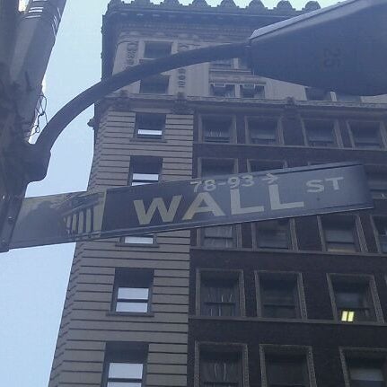 รูปภาพถ่ายที่ 44 Wall Street โดย Jan W. เมื่อ 4/4/2012