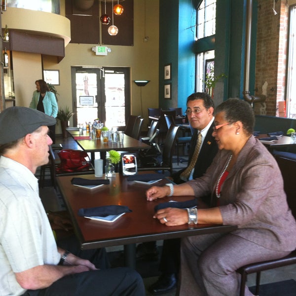 SBA Deputy Administrator Marie Johns visits Wild River Grille, an SBA assisted small business. Johns spoke to owner, Chuck Shapiro, about the small business tax credit.