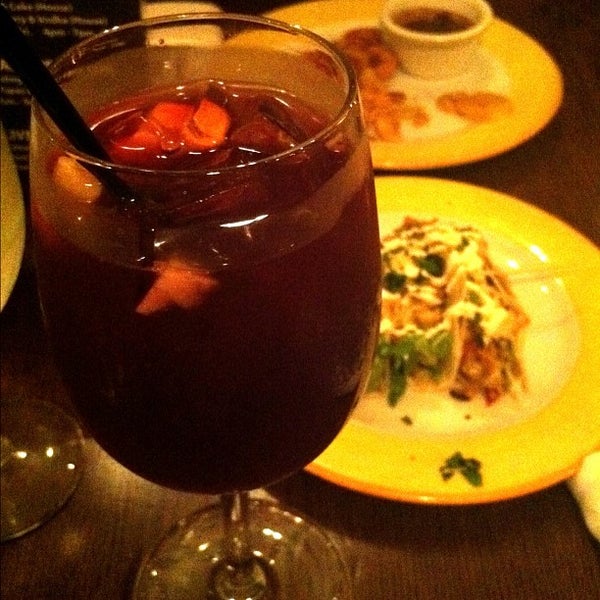Das Foto wurde bei Salud Restaurant &amp; Bar von Vania K. am 8/25/2012 aufgenommen