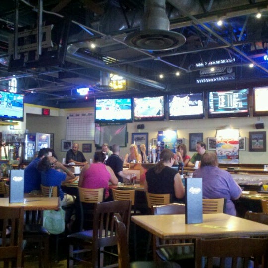 Chicago Sam's Sports Bar & Grille Enfield'de Spor Barı