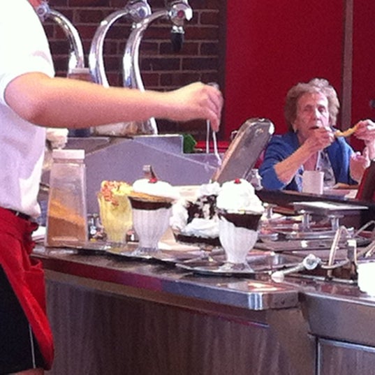 Photo taken at Cabot&#39;s Ice Cream &amp; Restaurant by Sarah J. on 6/3/2012