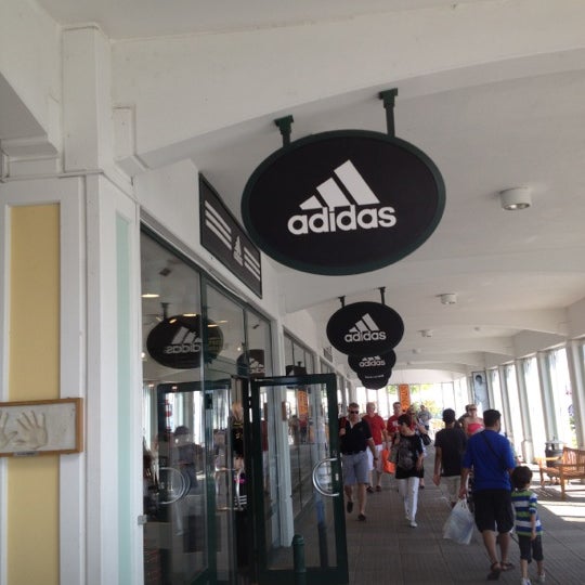 Photos at Adidas Outlet Store - Parndorf, Burgenland