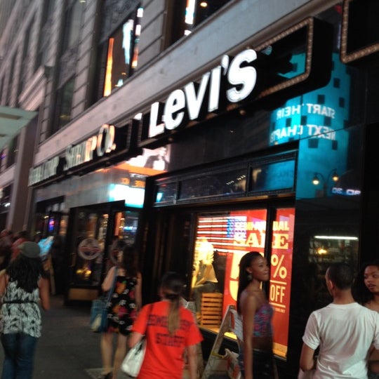 Meer dan wat dan ook Inhalen Ontembare Levi's Store - Theater District - New York, NY