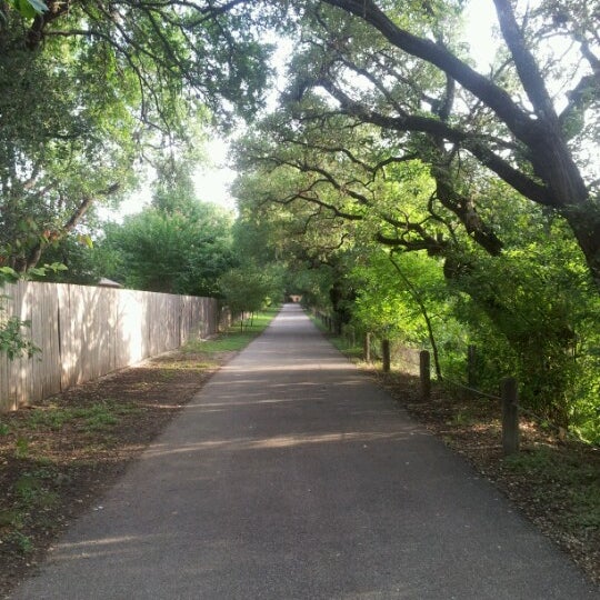 Phil Hardberger Park - Park in Far North Central