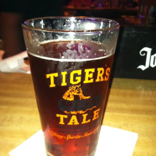 Foto tomada en The Tiger&#39;s Tale  por Robert S. el 6/22/2012