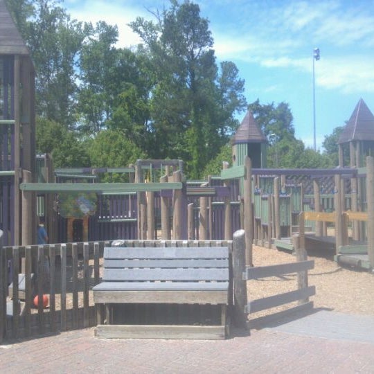 Kidstown Playground / Kelly Road Park Playground