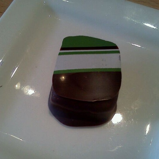 3/17/2012にJohn L.がHedonist Artisan Chocolatesで撮った写真