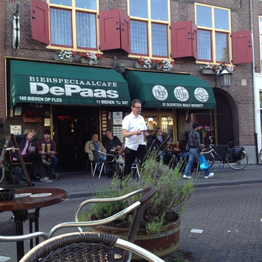De Paas Den Haag'da Bar