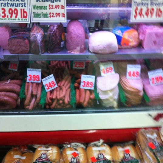 Jack's Fruit & Meat Market 9 ทิปส์