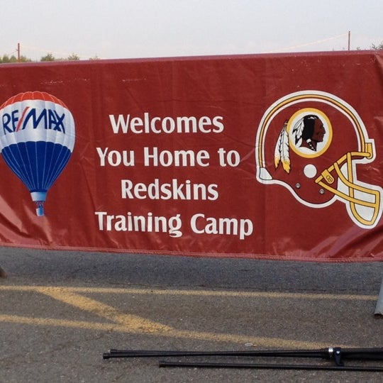 8/4/2012 tarihinde E M.ziyaretçi tarafından Inova Sports Performance Center at Redskins Park'de çekilen fotoğraf