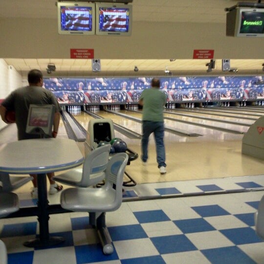 Freedom Lanes Bowling Alley in Virginia Beach