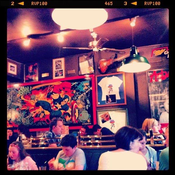 Photo taken at Captain Americas Cookhouse &amp; Bar by amaia o. on 8/9/2012