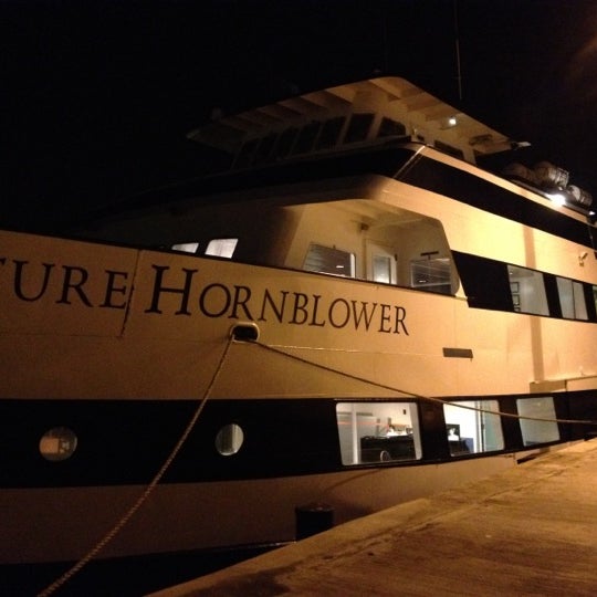 Photo prise au Hornblower Cruises &amp; Events par Daniele L. le8/16/2012
