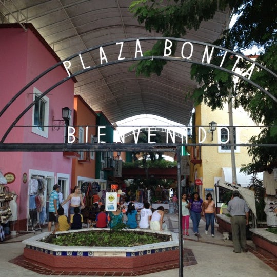 Resultado de imagen para plaza bonita cancun