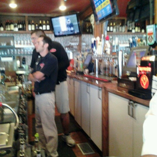 8/25/2012にJohn B.がVillage Inn Restaurantで撮った写真