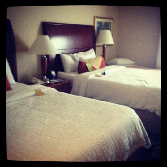 Foto diambil di Hilton Garden Inn oleh Divina &amp; Eddy R. pada 7/29/2012