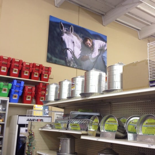 Coastal Farm & Ranch GreshamNorth Central 2 tips