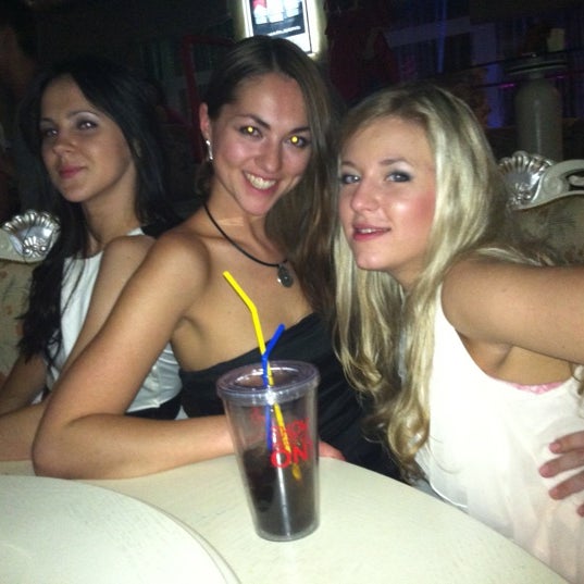 Foto tomada en Килев bar  por Аня С. el 5/5/2012