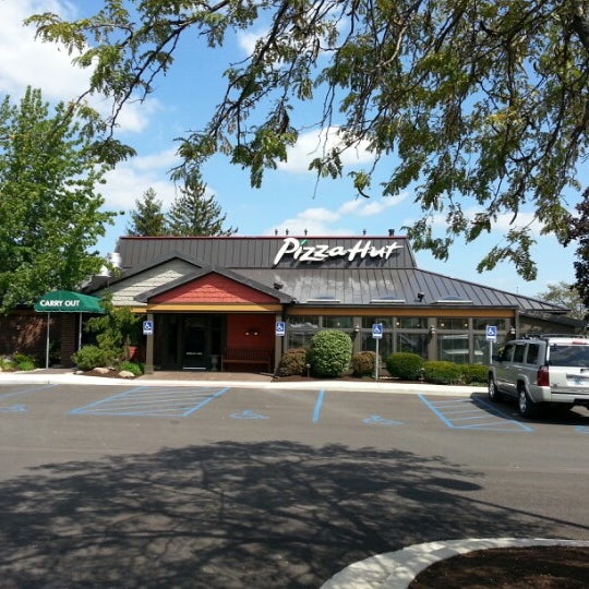 Pizza Hut Pizzeria in Fort Wayne