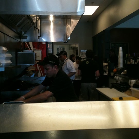 4/6/2012にDebbe S.がTaziki&#39;s Mediterranean Cafeで撮った写真