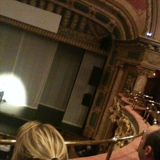 Foto diambil di Imperial Theatre oleh Emma B. pada 5/17/2012