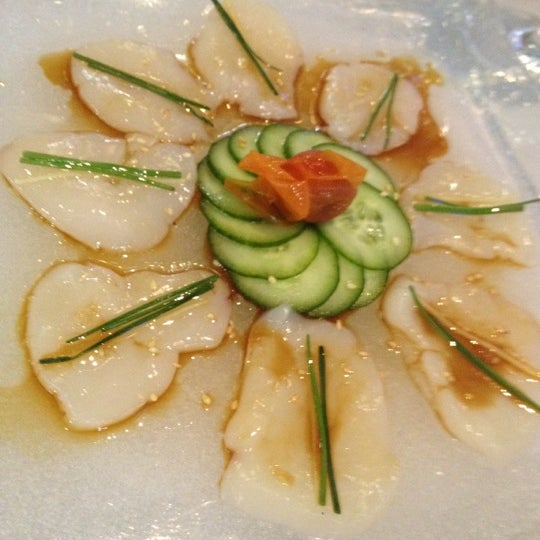 Photo taken at Kazu Restaurant - Japanese Cuisine by Daniella C. on 4/28/2012