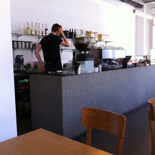 Photo taken at Urban Espresso Bar West by Henny v. on 7/30/2012