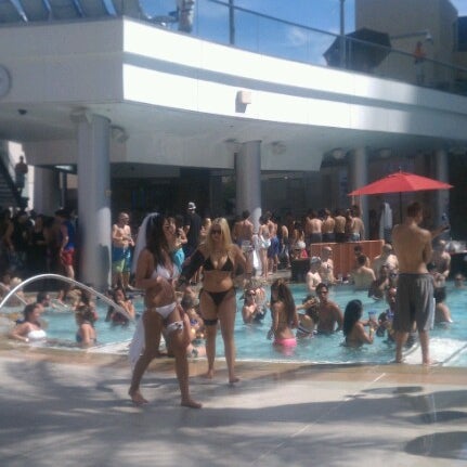 Photo taken at Palms Pool &amp; Dayclub by Shawn W. on 8/3/2012